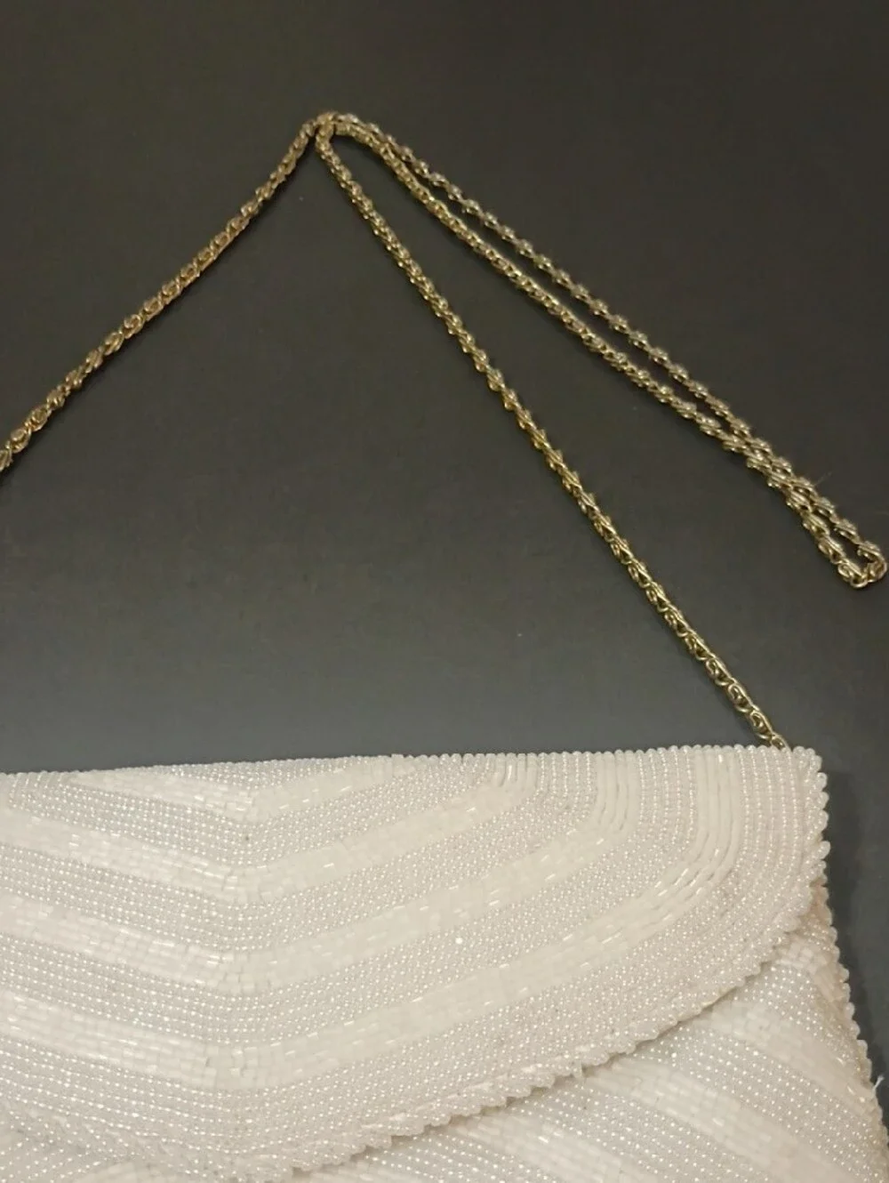 Delill white beaded